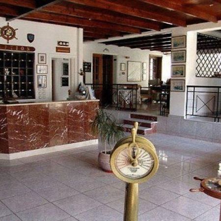 Christos Makrinos Rooms Adamantas  Ngoại thất bức ảnh