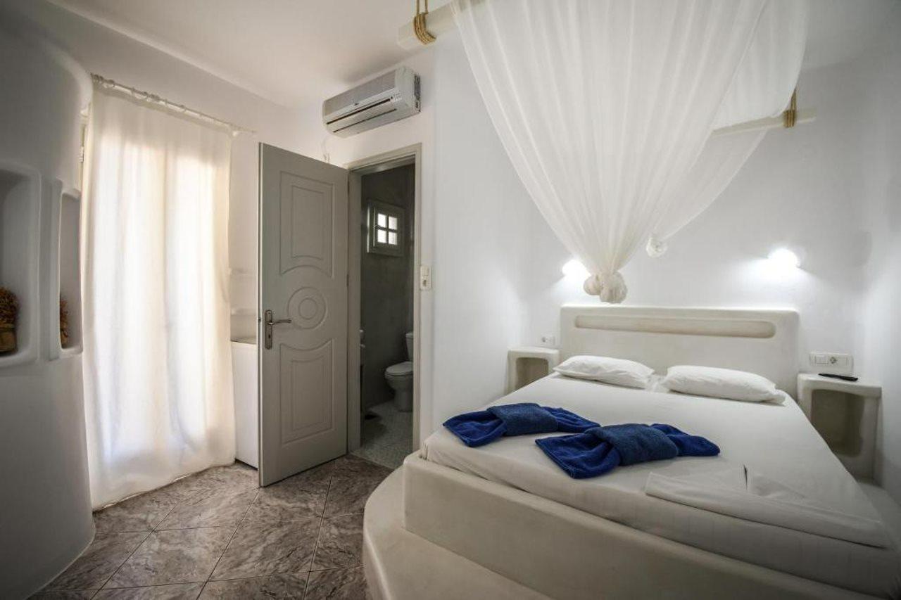 Christos Makrinos Rooms Adamantas  Ngoại thất bức ảnh