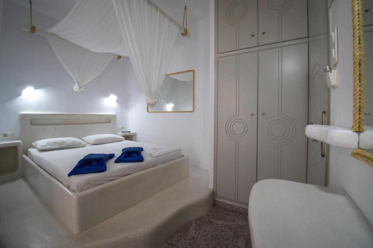 Christos Makrinos Rooms Adamantas  Ngoại thất bức ảnh